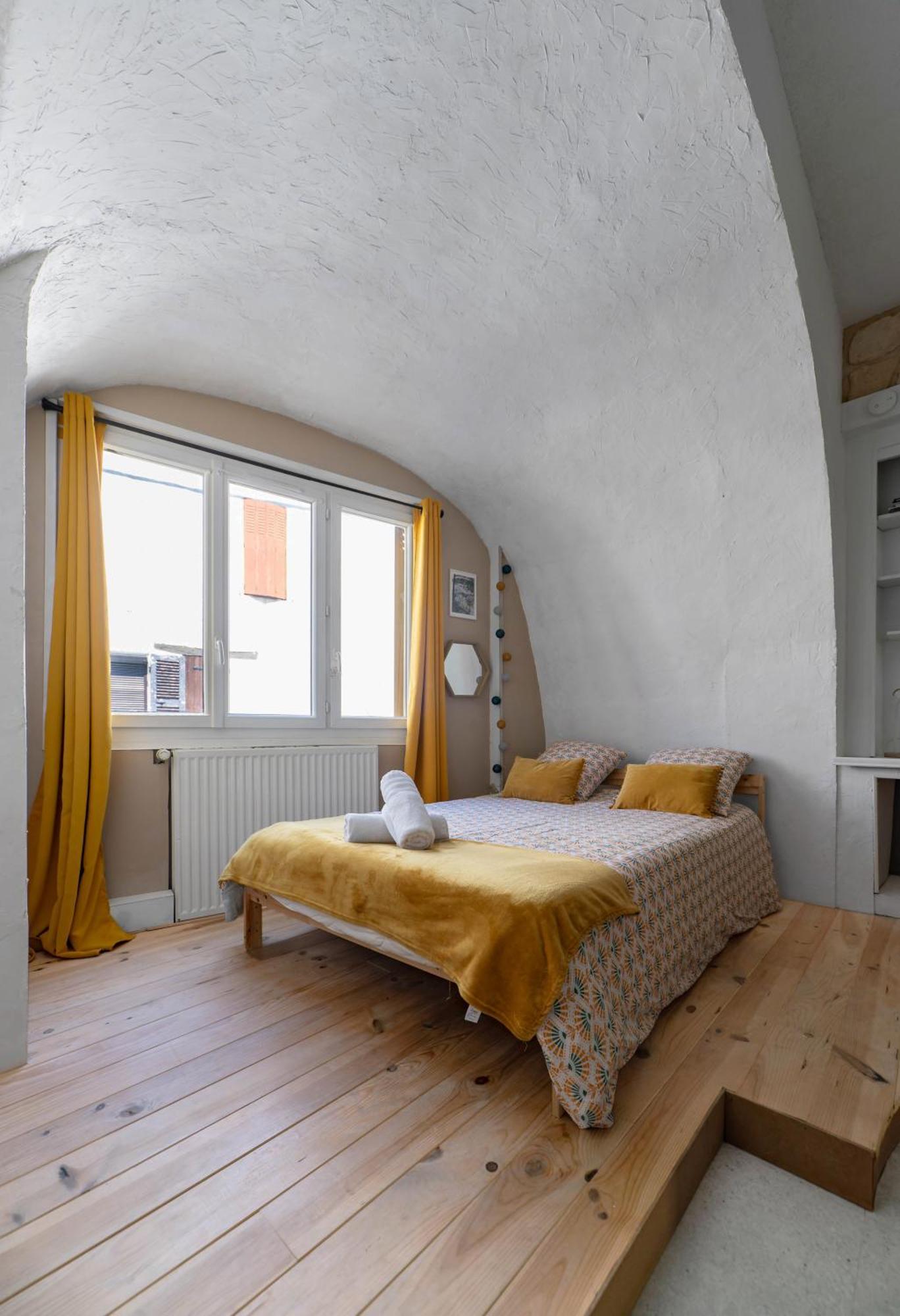 Grande Maison Cusset - Maison De Ville - 3 Chambres Eksteriør bilde